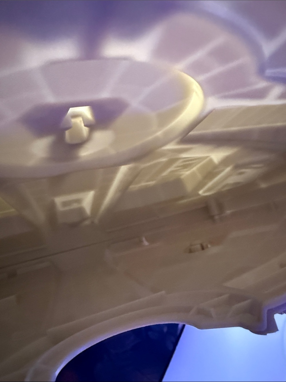 Millennium Falcon Popcorn Bucket - Picture 4 of 4